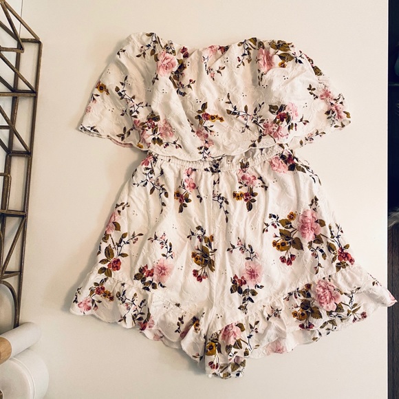 AMERICAN EAGLE Romper - Picture 3 of 5